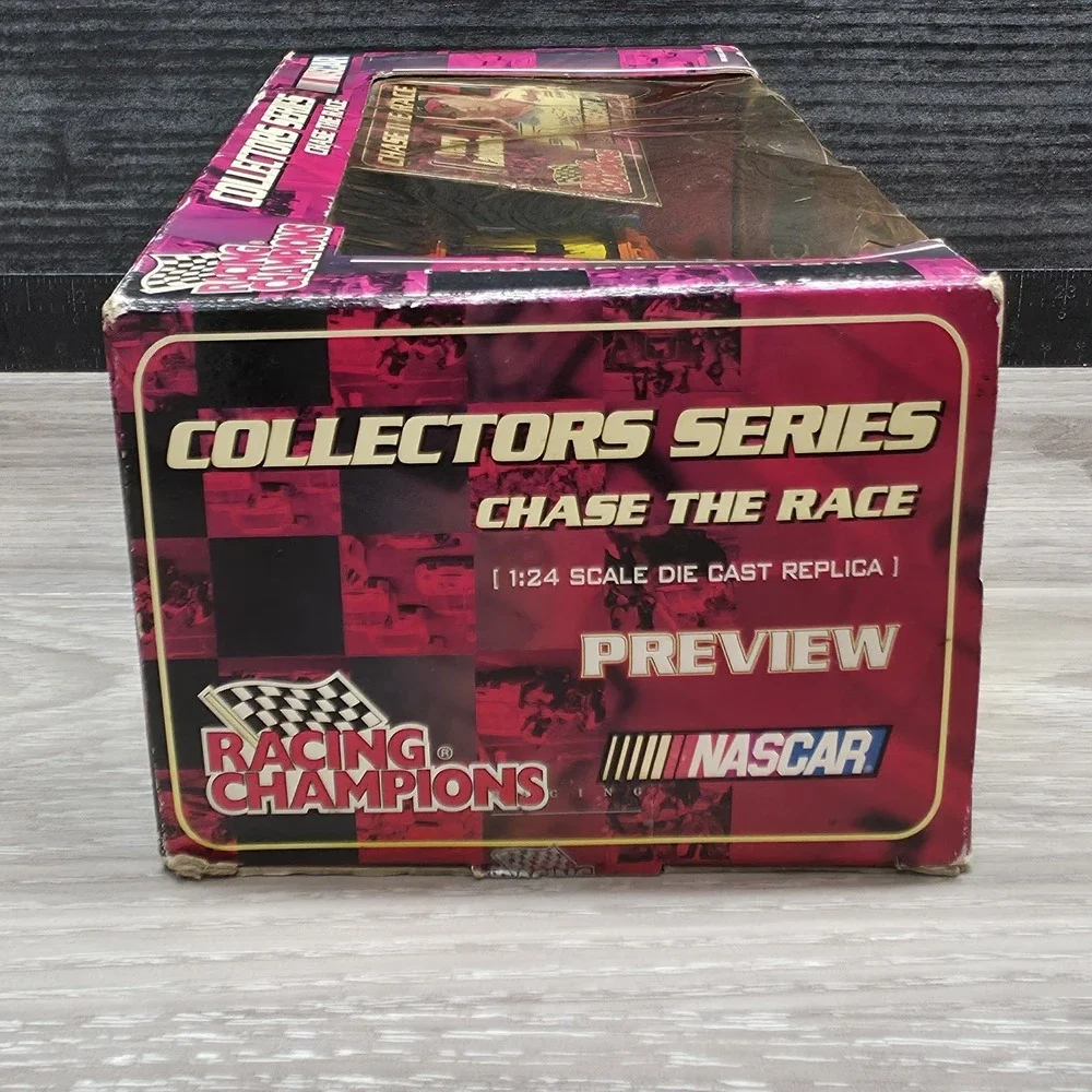 2001 Terry Labonte Chase the Race Racing Champions Diecast Car 1:24 Scale IOB